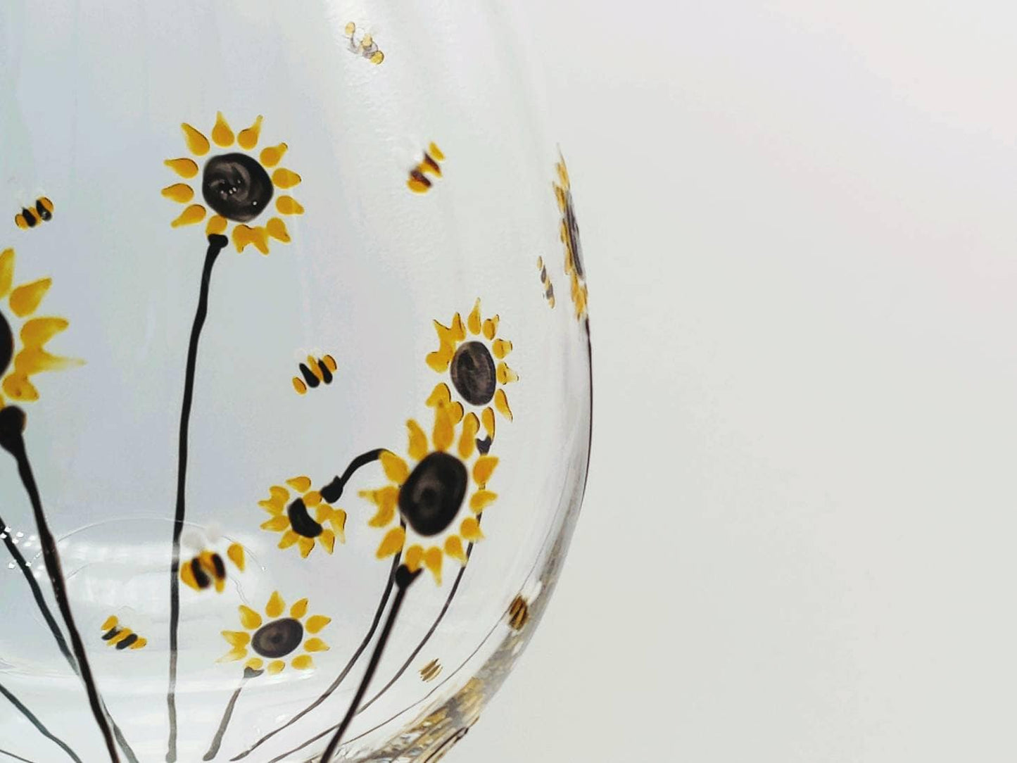 Hand-painted 'Bee & Sunflower' design Large Gin Glass