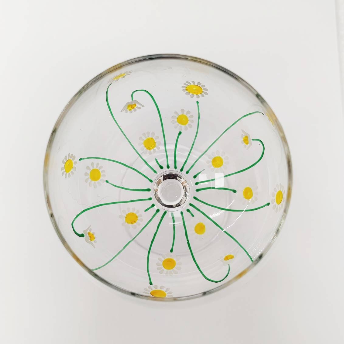 Hand-painted Daisy design Large Gin Glass