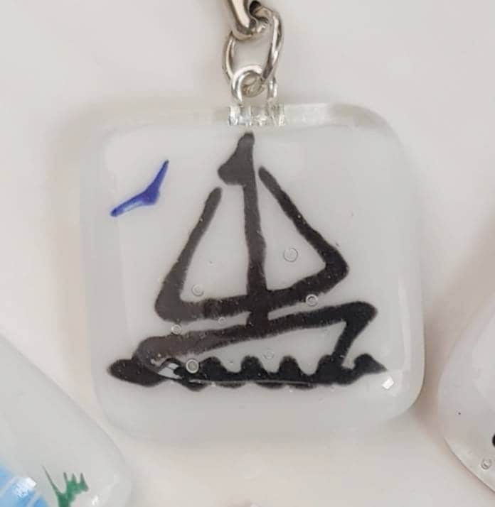 Fused glass keyring, fused glass keychain, boat keyring, seaside beach hut, rainbow heart, bee, toadstool mushroom, flower keyring